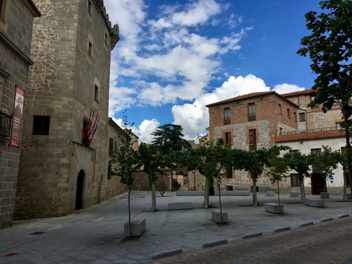 Vut Plaza Del Rastro Apartment Avila